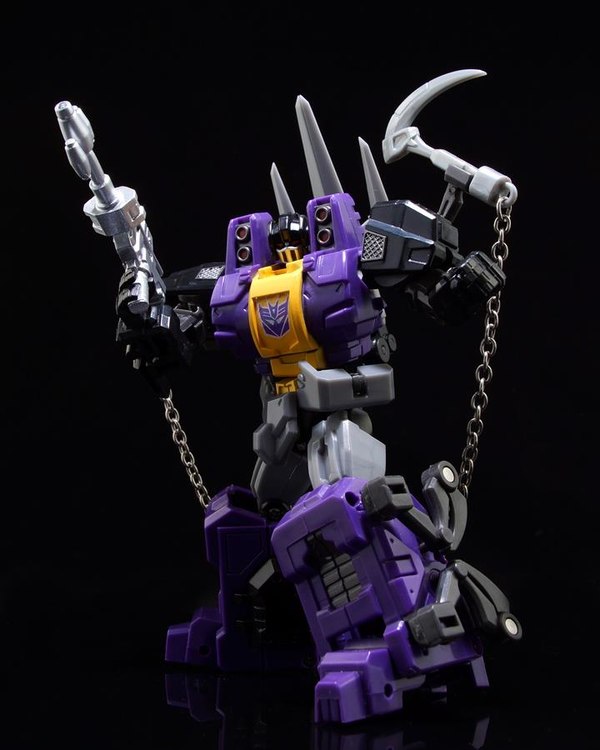 Maiden Japan Junkticon Blasters   New Images Show Armed Up Action Figures  (32 of 32)